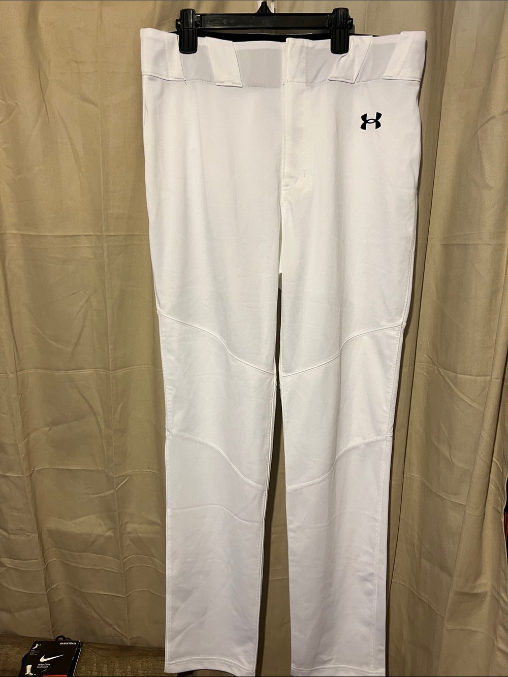 Under Armour Men’s White Athletic Baseball Pants with UA Logo